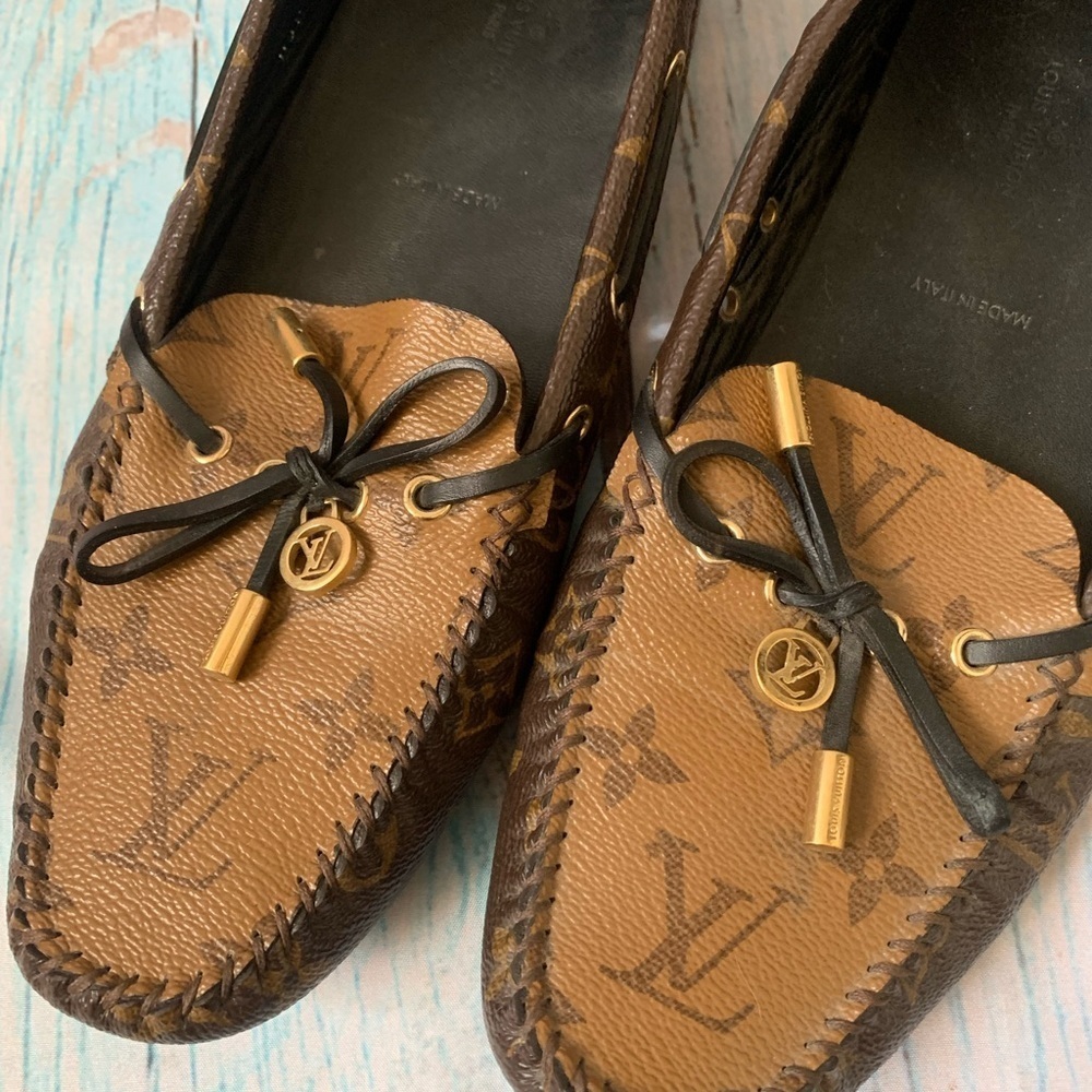 Louis Vuitton Gloria Brown Monogram flat Loafers - Picture 8 of 15